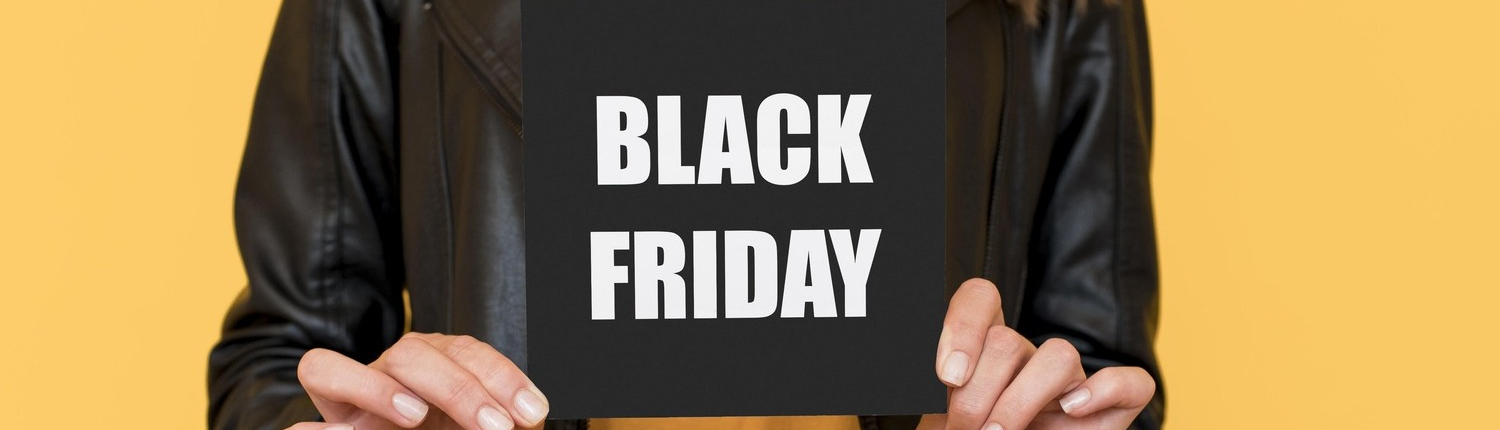 woman-holding-black-friday-label (1)
